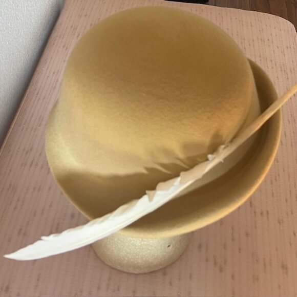 Vintage Oscar de la Renta Tan Feathered Felted Wool Hat 1960s - 7 1/2 inches main image 4